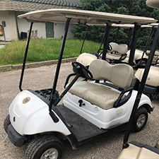 City auctions items from 2 closed golf courses