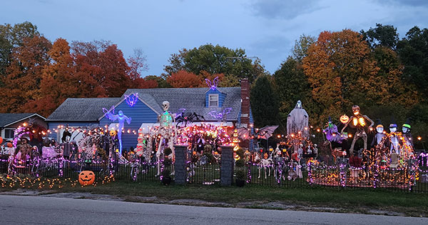 Beavercreek Halloween House