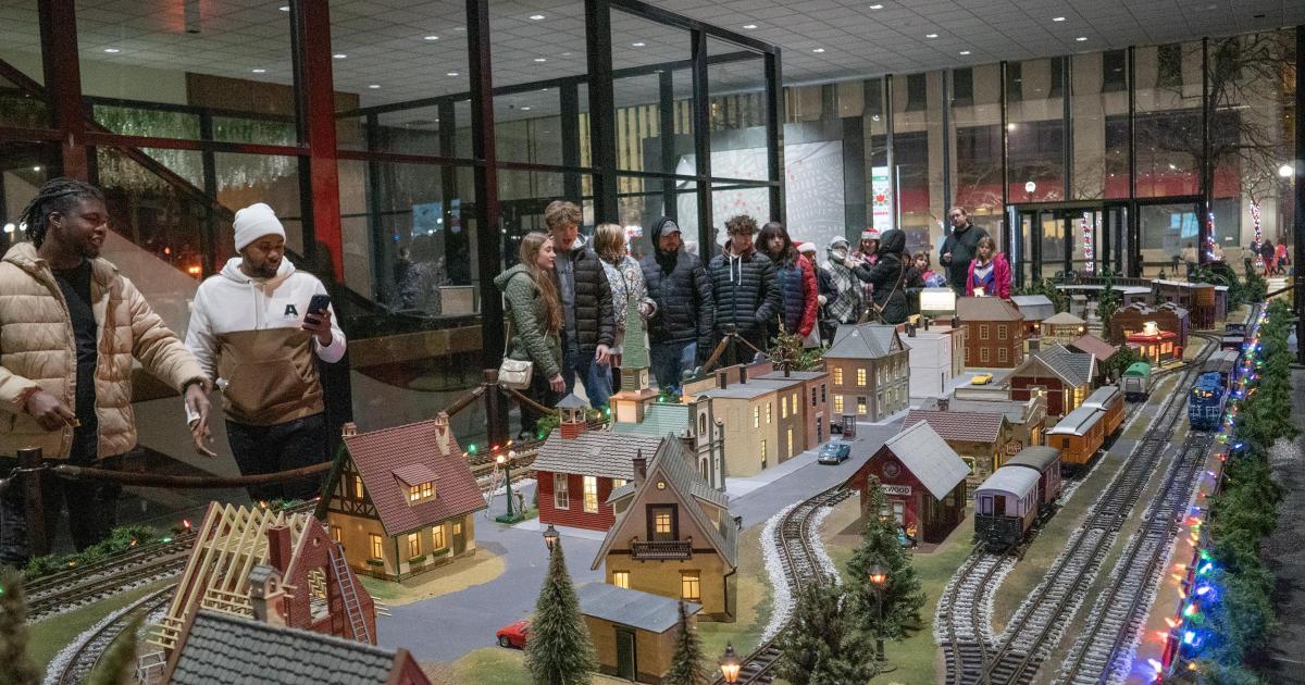 Virginia Ketterings Holiday Train Display