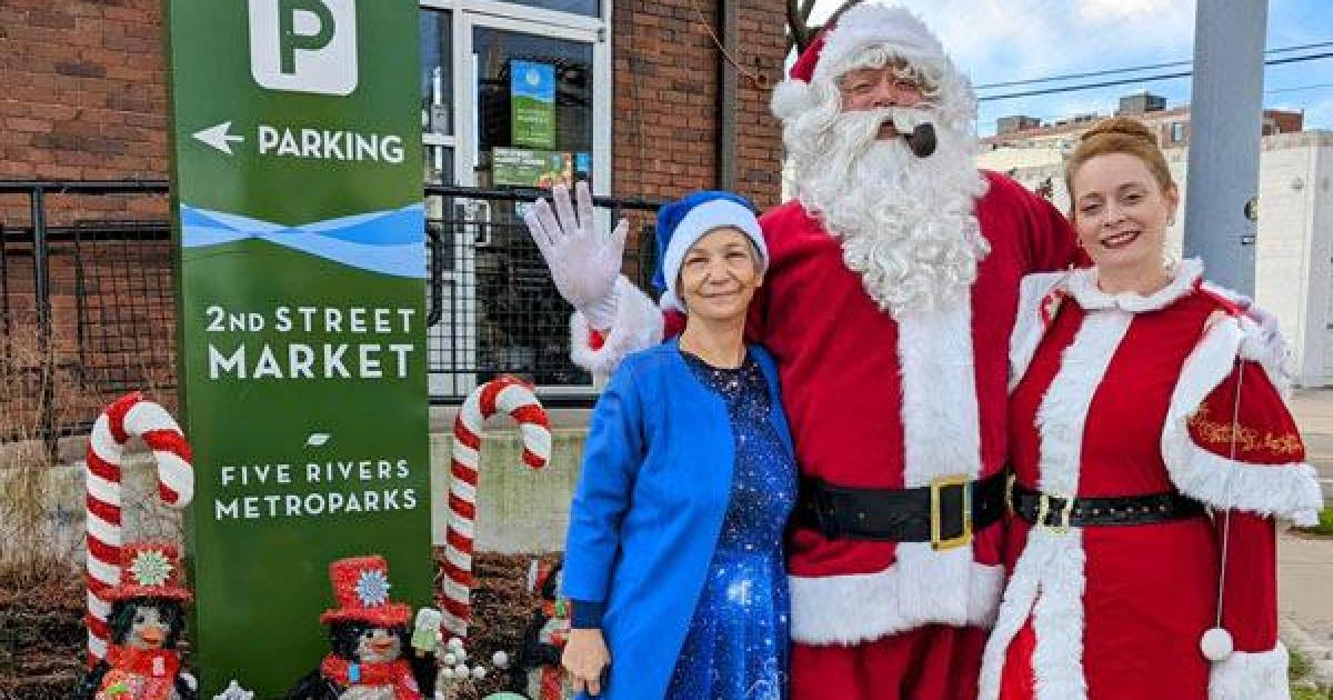 Santa Visits The Market