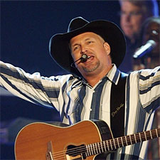 Bring Garth Brooks back to the Nutter Center!