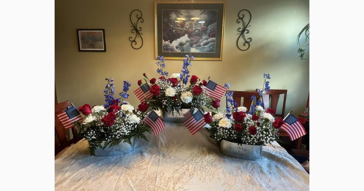 RED WHITE & BLOOM Floral Arranging! (Benefits Dayton Children's Hospital)