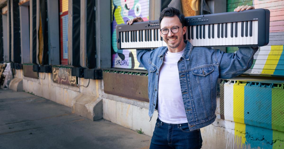 Dayton Native Brings Global Piano Bar Experience Home with "GRANDSTAND"