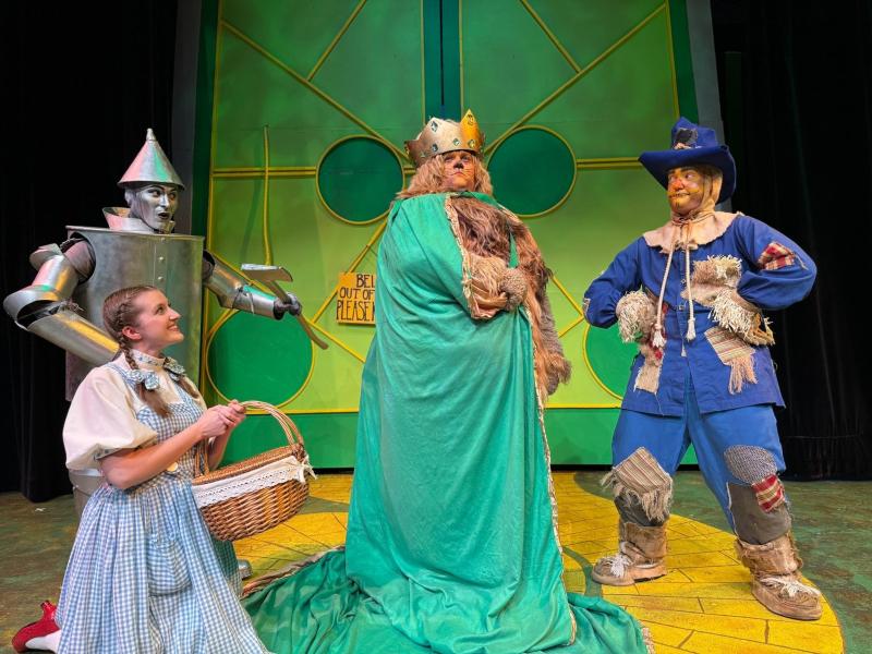 Review: The Wizard of Oz at La Comedia