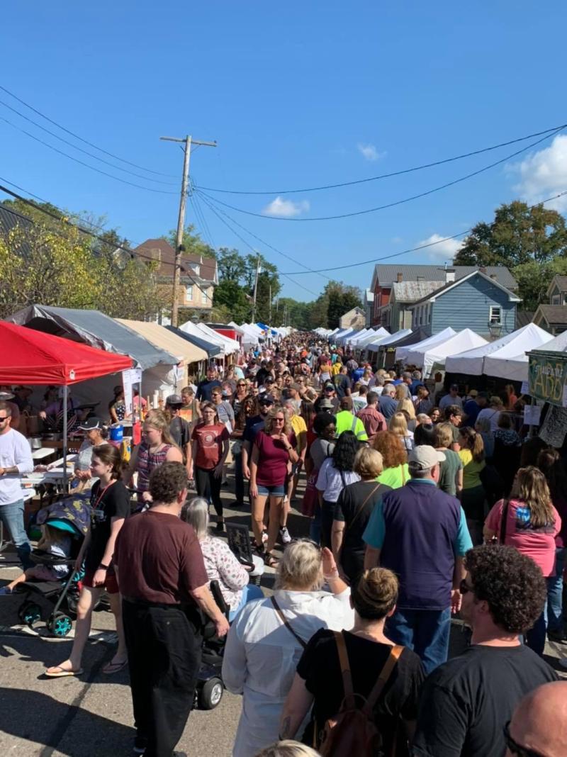 Sauerkraut Festival crowd