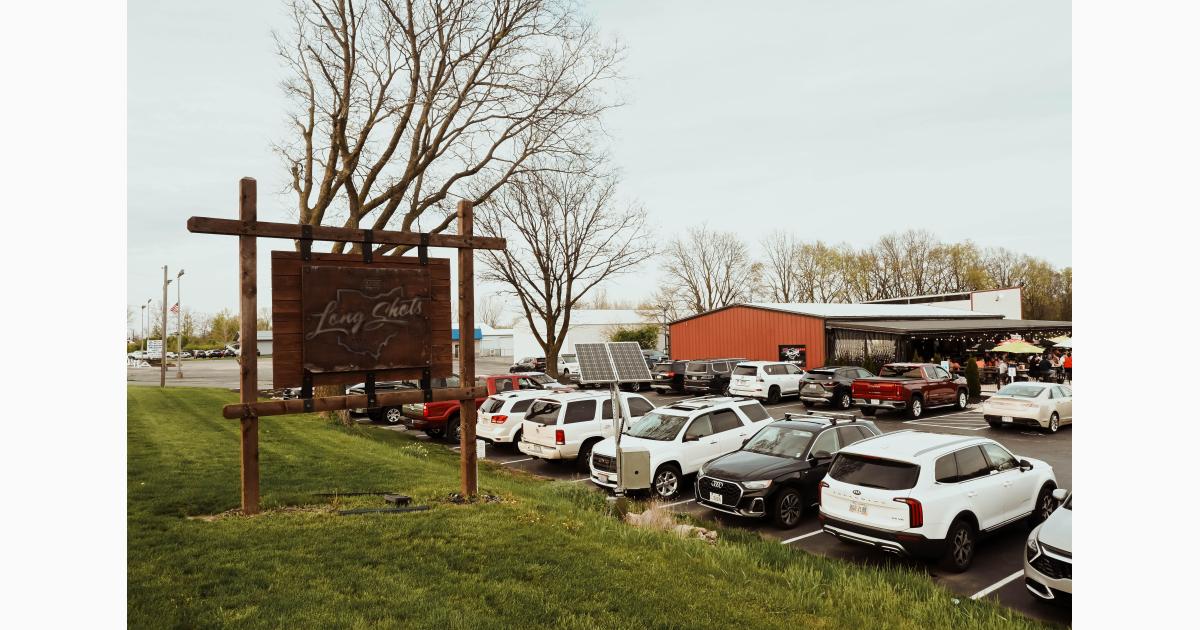 Long Shots Restaurant & Driving Range